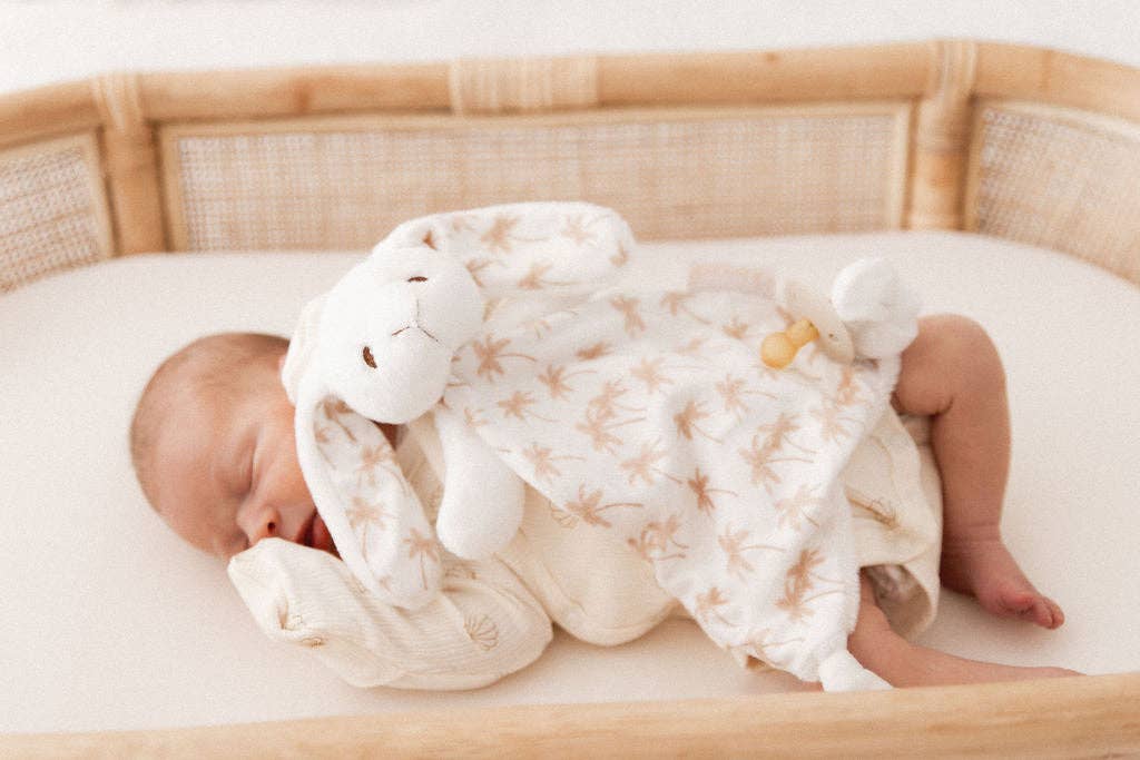 WOVEN KIDS - Cuddle Bunny Comforter | Palm Tree