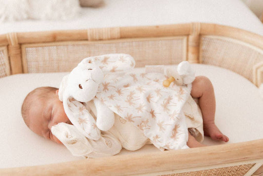 WOVEN KIDS - Cuddle Bunny Comforter | Palm Tree