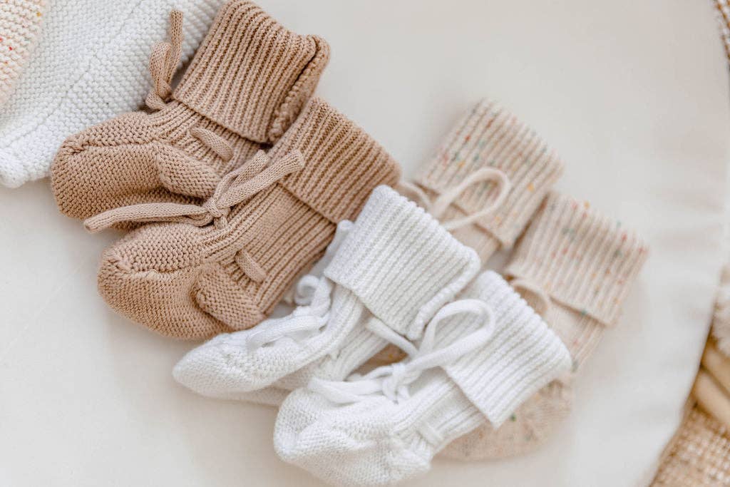 WOVEN KIDS - Newborn Booties | Oat