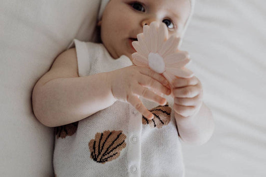 WOVEN KIDS - Silicone Teether | Petal Daisy